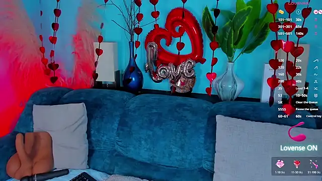 Leo Savage  online show from February 10, 2026, 3:21 am