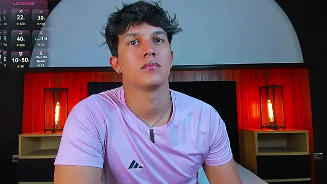 Snapshot of Leo_Savage_ chatting on May 22, 2026, 4:19 am Leo Savage online show from May 22, 2026, 4:19 am