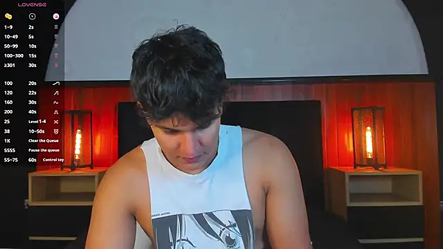 Snapshot of Leo_Savage_ chatting on June 3, 2026, 4:15 am Leo Savage online show from June 3, 2026, 4:15 am