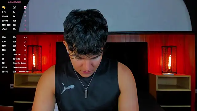 Snapshot of Leo_Savage_ chatting on June 9, 2026, 4:24 am Leo Savage online show from June 9, 2026, 4:24 am