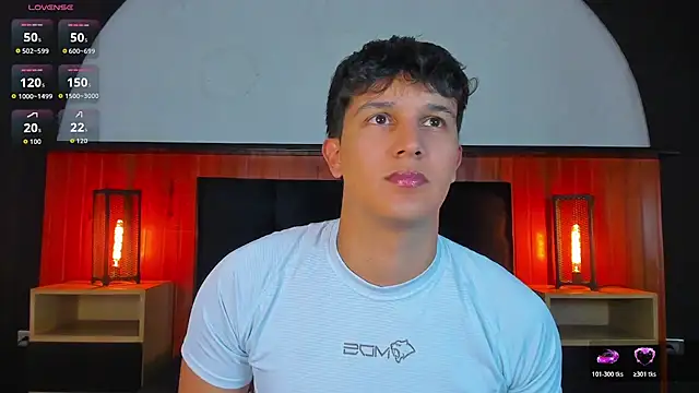 Snapshot of Leo_Savage_ chatting on July 15, 2026, 4:29 am Leo Savage online show from July 15, 2026, 4:29 am