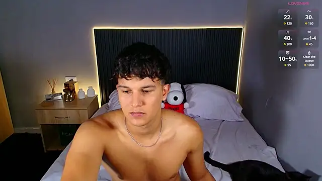 Snapshot of Leo_Savage_ chatting on July 24, 2026, 3:15 am Leo Savage online show from July 24, 2026, 3:15 am