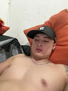 Snapshot of Alexander_ferre chatting on May 25, 2026, 2:06 am Alexander ferre online show from May 25, 2026, 2:06 am