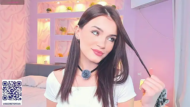 Snapshot of TeriRipka chatting on December 18, 2025, 7:09 pm TeriRipka online show from December 18, 2025, 7:09 pm