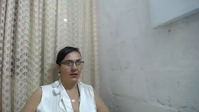 gabbyparker  online show from December 15, 2025, 9:57 am