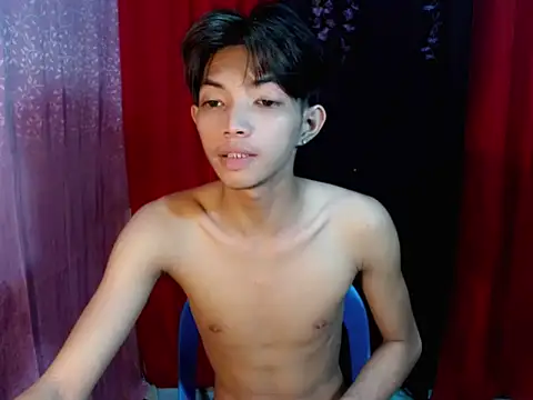 Snapshot of addicted_to_alex chatting on May 30, 2026, 1:30 pm addicted to alex online show from May 30, 2026, 1:30 pm
