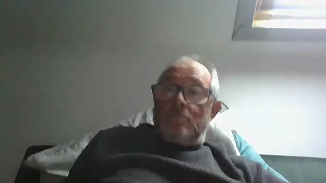 naughtygrandad1 online show from May 2, 2026, 5:07 pm