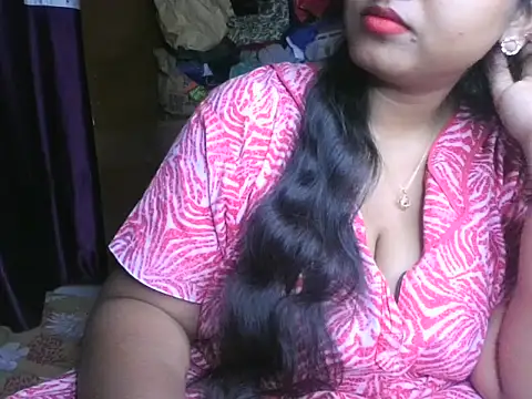 Snapshot of its_me_Rashmi chatting on November 28, 2025, 5:59 pm its me Rashmi online show from November 28, 2025, 5:59 pm