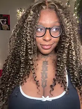MistiSavannah online show from April 30, 2026, 1:45 am