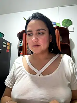 Rouse69  online show from October 15, 2025, 11:27 pm