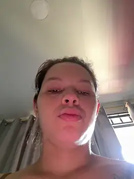 Snapshot of miacarrot chatting on June 29, 2026, 2:39 pm miacarrot online show from June 29, 2026, 2:39 pm