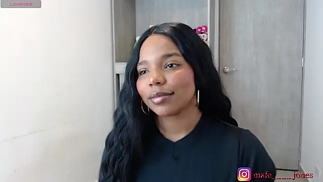 Snapshot of Chanell_mina chatting on November 21, 2025, 11:09 am Chanell mina online show from November 21, 2025, 11:09 am