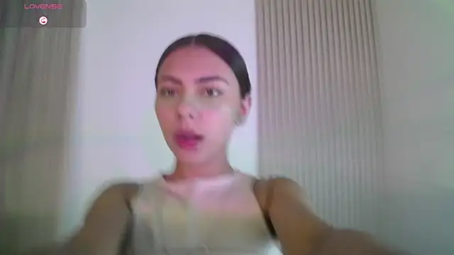 LilybethGray online show from September 20, 2025, 11:06 pm