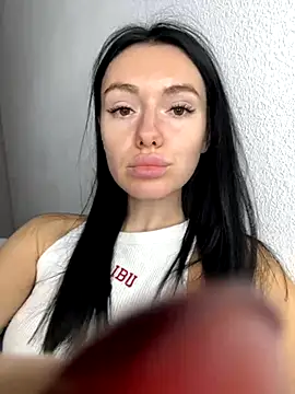 Snapshot of karrr__aaa chatting on October 4, 2025, 8:40 pm karrr aaa online show from October 4, 2025, 8:40 pm