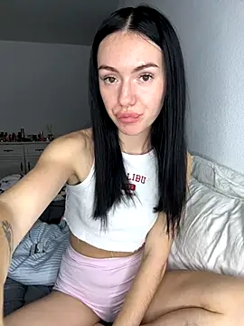 Snapshot of karrr__aaa chatting on November 12, 2025, 9:25 pm karrr aaa online show from November 12, 2025, 9:25 pm