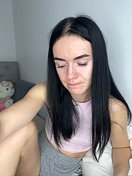 Snapshot of karrr__aaa chatting on November 21, 2025, 9:24 pm karrr aaa online show from November 21, 2025, 9:24 pm