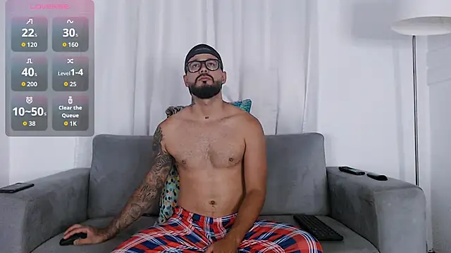 Snapshot of Eric_Evans1 chatting on September 19, 2025, 3:19 am Eric Evans1 online show from September 19, 2025, 3:19 am