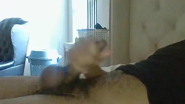 Snapshot of Malcolm4122 chatting on May 17, 2026, 11:45 pm Malcolm4122 online show from May 17, 2026, 11:45 pm