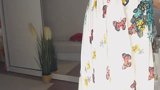 Snapshot of merlyn4 chatting on March 5, 2025, 11:28 am merlyn4 online show from March 5, 2025, 11:28 am