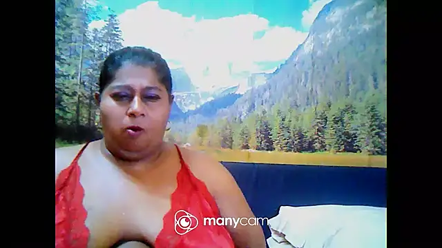 Snapshot of indianhoney694u chatting on February 27, 2025, 11:41 am indianhoney694u online show from February 27, 2025, 11:41 am