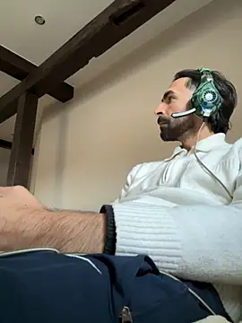 Snapshot of SergioGarcia93 chatting on November 8, 2025, 3:23 pm SergioGarcia93 online show from November 8, 2025, 3:23 pm