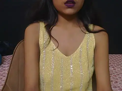 Snapshot of hoty-priya chatting on September 11, 2025, 4:34 am hoty-priya online show from September 11, 2025, 4:34 am