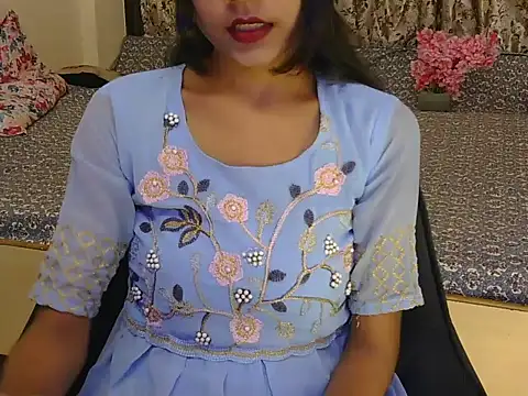 Snapshot of hoty-priya chatting on November 11, 2025, 4:45 am hoty-priya online show from November 11, 2025, 4:45 am