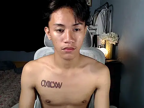 Snapshot of naughtyboyloy_0 chatting on January 7, 2026, 5:59 pm naughtyboyloy 0 online show from January 7, 2026, 5:59 pm