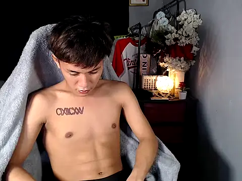 Snapshot of naughtyboyloy_0 chatting on March 8, 2026, 2:43 pm naughtyboyloy 0 online show from March 8, 2026, 2:43 pm