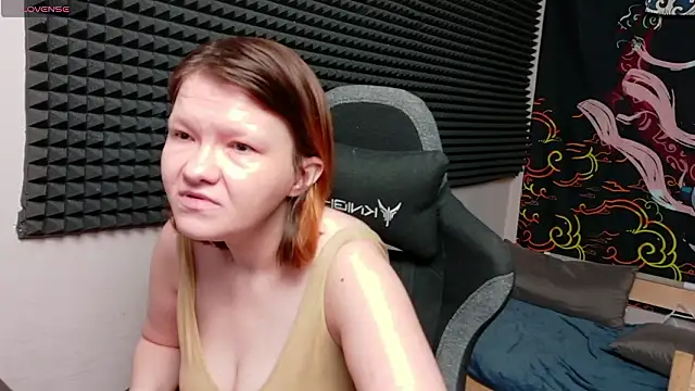 Nora lovvvv online show from March 11, 2026, 11:05 am