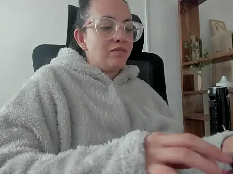 Snapshot of dalila_macherano1 chatting on October 12, 2025, 7:13 pm dalila macherano1 online show from October 12, 2025, 7:13 pm