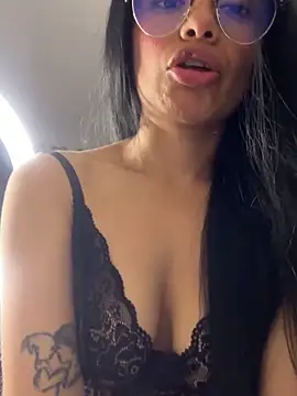 Snapshot of Melissa_coch chatting on November 2, 2025, 5:10 am Melissa coch online show from November 2, 2025, 5:10 am