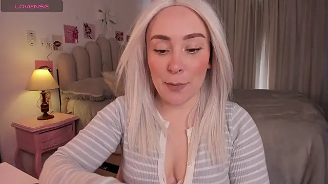 Snapshot of sofi_graay chatting on February 28, 2026, 9:27 pm sofi graay online show from February 28, 2026, 9:27 pm