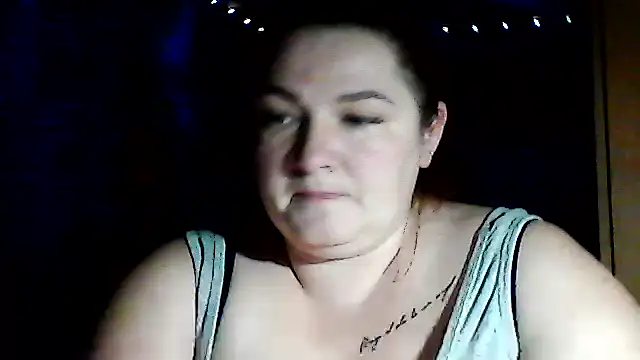 AngelQSky online show from December 2, 2025, 4:35 pm