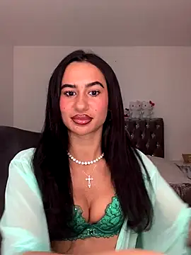 itsyourgirltee online show from October 30, 2025, 11:27 pm