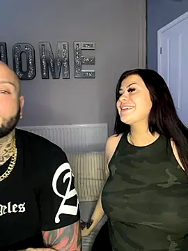 ciaraandbenzo online show from October 16, 2025, 10:11 pm