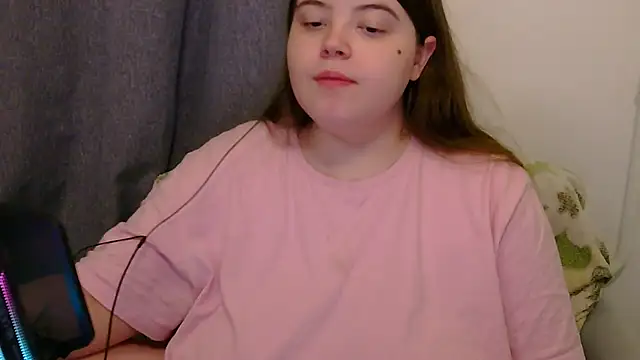 Snapshot of brattyprincessemma chatting on October 31, 2025, 7:59 pm brattyprincessemma online show from October 31, 2025, 7:59 pm