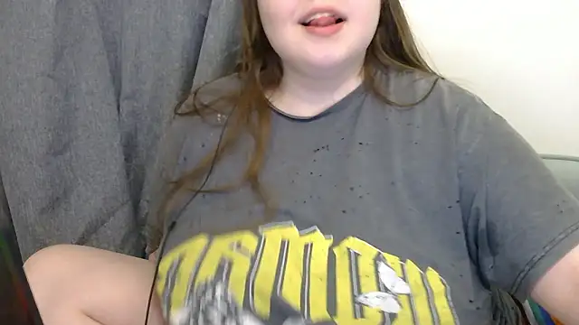 brattyprincessemma online show from March 18, 2026, 6:44 pm