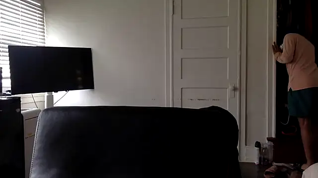 Diodre Benyoon online show from February 17, 2026, 5:08 pm