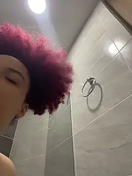 Enyagleam  online show from January 14, 2026, 4:18 am