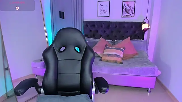 Snapshot of dreamleah_ chatting on October 18, 2025, 4:59 am dreamleah online show from October 18, 2025, 4:59 am