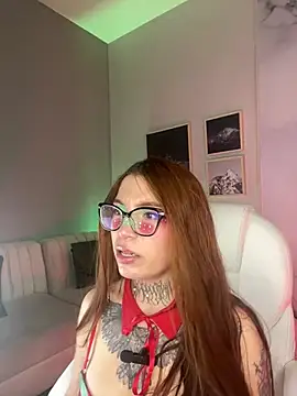 dreamleah  online show from June 2, 2026, 5:31 am