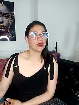 Snapshot of Alana_steel_1 chatting on September 27, 2025, 7:41 pm Alana steel 1 online show from September 27, 2025, 7:41 pm