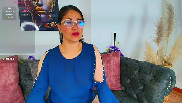 Snapshot of Alana_steel_1 chatting on September 28, 2025, 11:59 am Alana steel 1 online show from September 28, 2025, 11:59 am