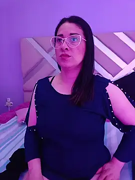 Snapshot of Alana_steel_1 chatting on November 14, 2025, 12:04 pm Alana steel 1 online show from November 14, 2025, 12:04 pm