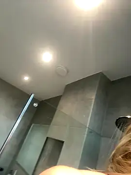 Snapshot of Chloemillerrxx chatting on November 20, 2025, 12:38 pm Chloemillerrxx online show from November 20, 2025, 12:38 pm