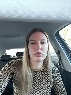 Snapshot of Chloemillerrxx chatting on November 30, 2025, 11:58 am Chloemillerrxx online show from November 30, 2025, 11:58 am