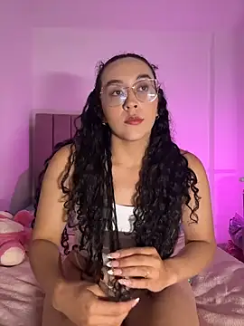 alehia cute online show from July 14, 2026, 12:24 am