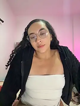 alehia cute online show from July 25, 2026, 2:31 am