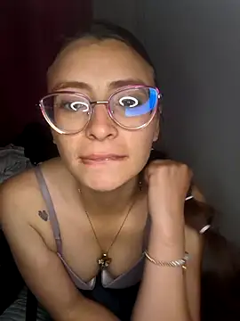 Snapshot of Natalykaty chatting on January 14, 2026, 11:20 pm Natalykaty online show from January 14, 2026, 11:20 pm